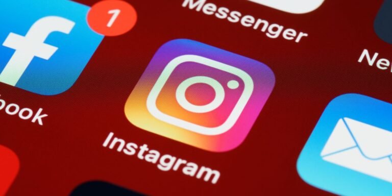 How to download photos and videos from Instagram